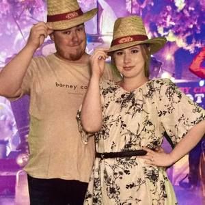 Meet your Posher, Taylor